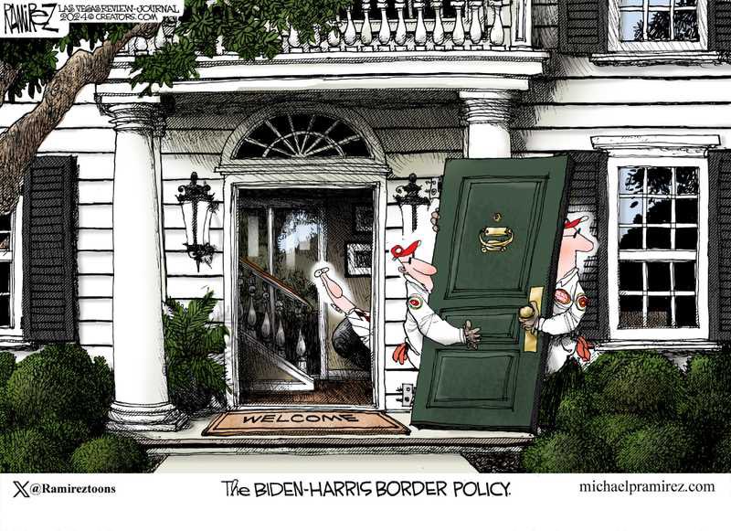 DameScorpio's tweet photo. IMAGINE if you will 🤔 taking the front door off your house. Anyone can enter at will and take whatever they want. Commit whatever act they want. And it is your responsibility to feed, clothe and take care of each and every person who takes advantage of your open door. And most importantly, you cannot under any circumstances ask them to leave. 🤔 

THAT is exactly what Kamala and the Democrats have foisted upon America and every American tax paying citizen. 👇🤬🖕