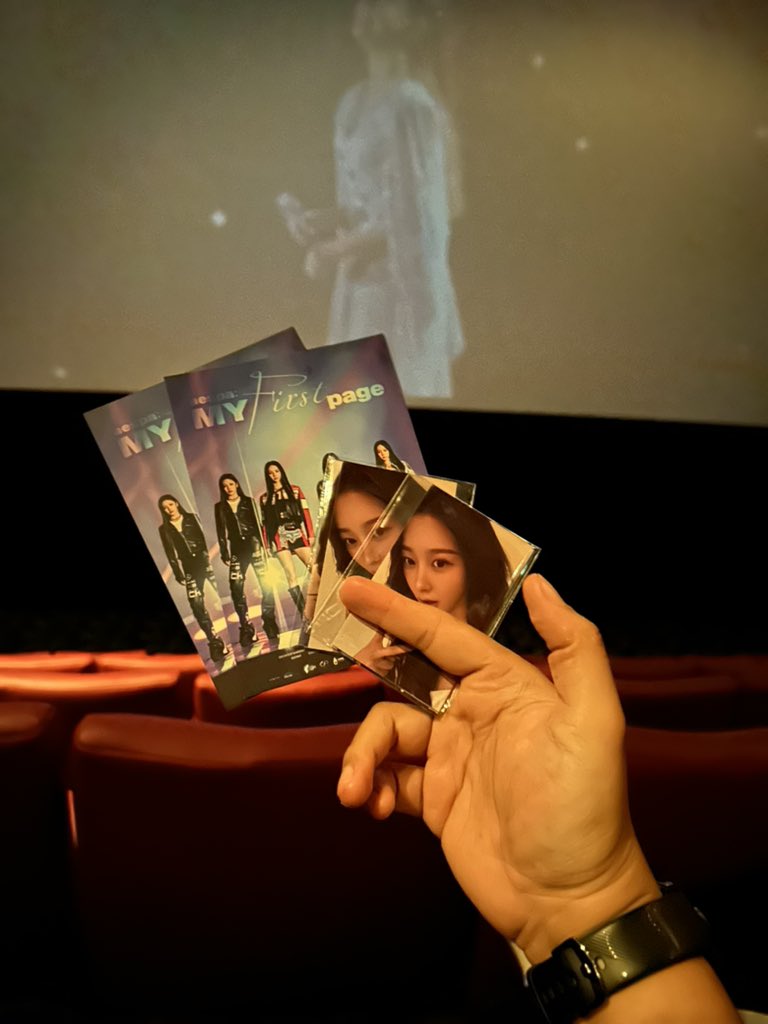 Qus_Jaslenda's tweet photo. Thank you @WeThemAEGirls04 for the giveaway tix. Gonna enjoy with my moot today ❤️
#MYFirstPage #aespa https://t.co/270bPXtoiD