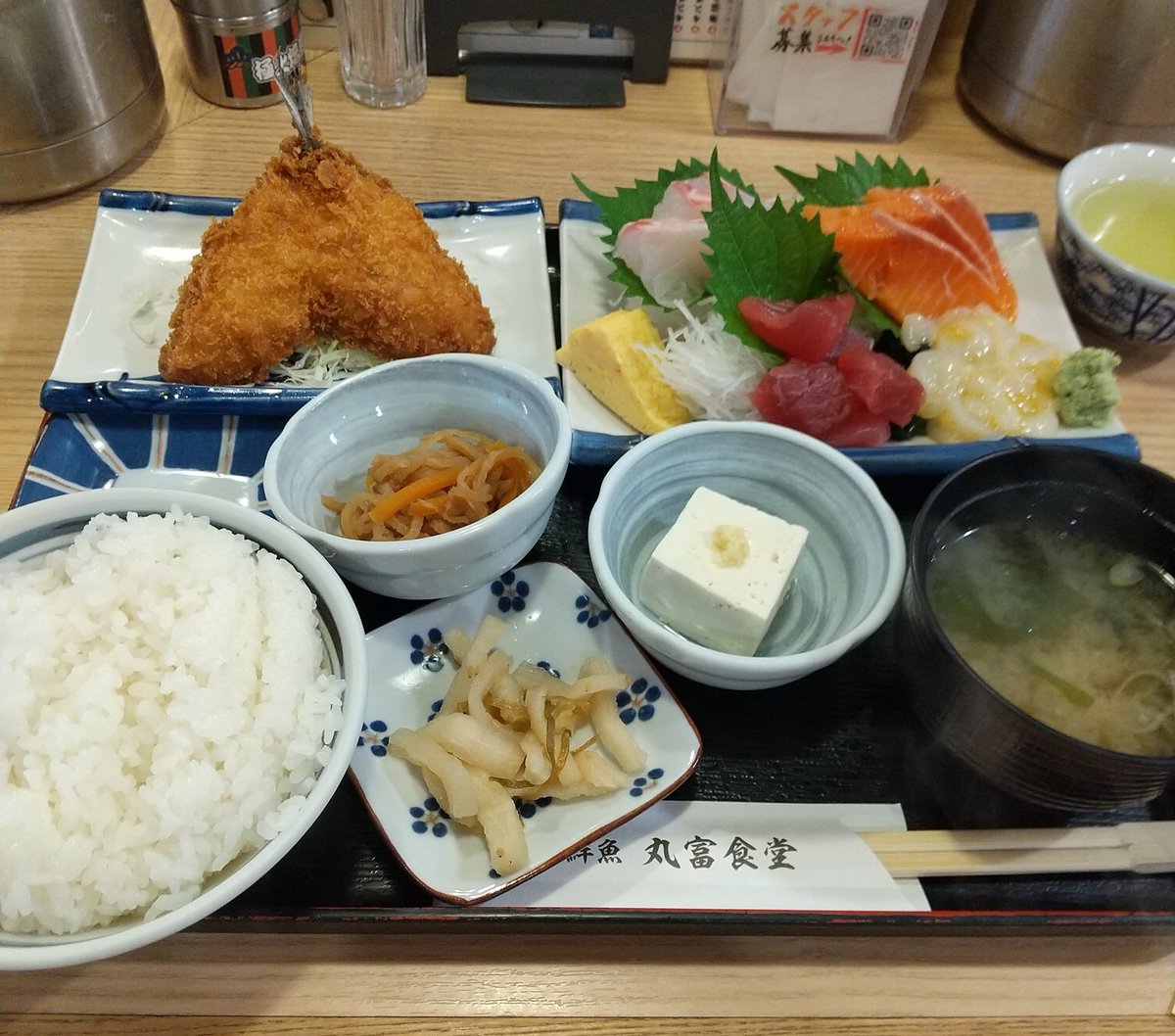 サウナの後は魚を食する。
脂がのってて、旨かったです😊