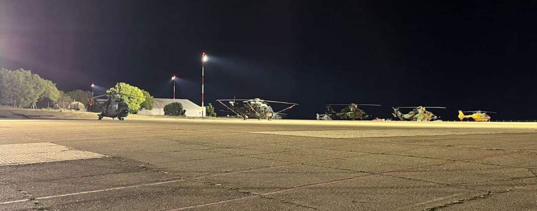 FUTER_ET's tweet photo. Tripulaciones del #BHELMAIV han realizado un seminario de vuelo nocturno en la base #CoronelMaté junto a tripulaciones del #BHELAI, #BHELMAIII, #BHELTRAV y #BCG de las #FAMET, trabajando la integración de las diferentes tripulaciones y la coordinación en vuelo nocturno. https://t.co/LDiLlpotoS