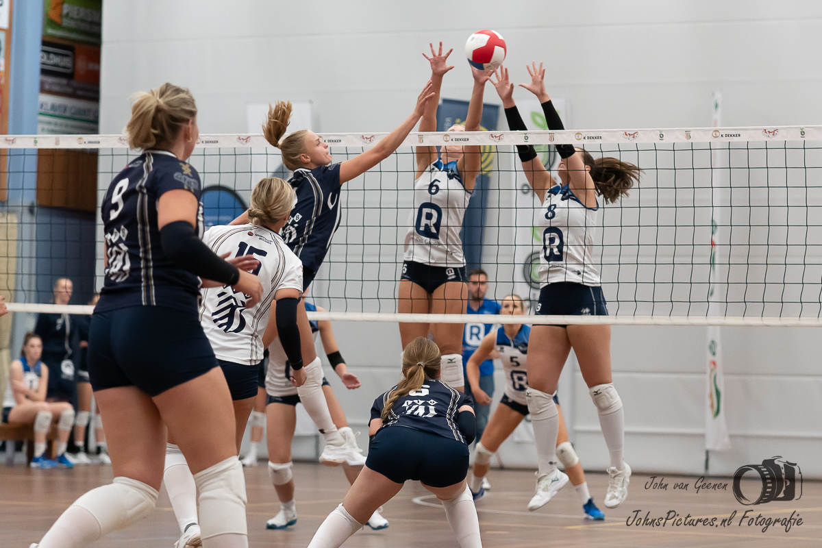 Foto reportage van de #supertopdivisie #volleybal wedstrijd gespeeld op 28 Sep'24 tussen <a href="/vvDinto/">Dinto</a>  D1 en <a href="/SliedrechtSport/">Sliedrecht Sport</a> D2 #flickr flic.kr/s/aHBqjBKocW
