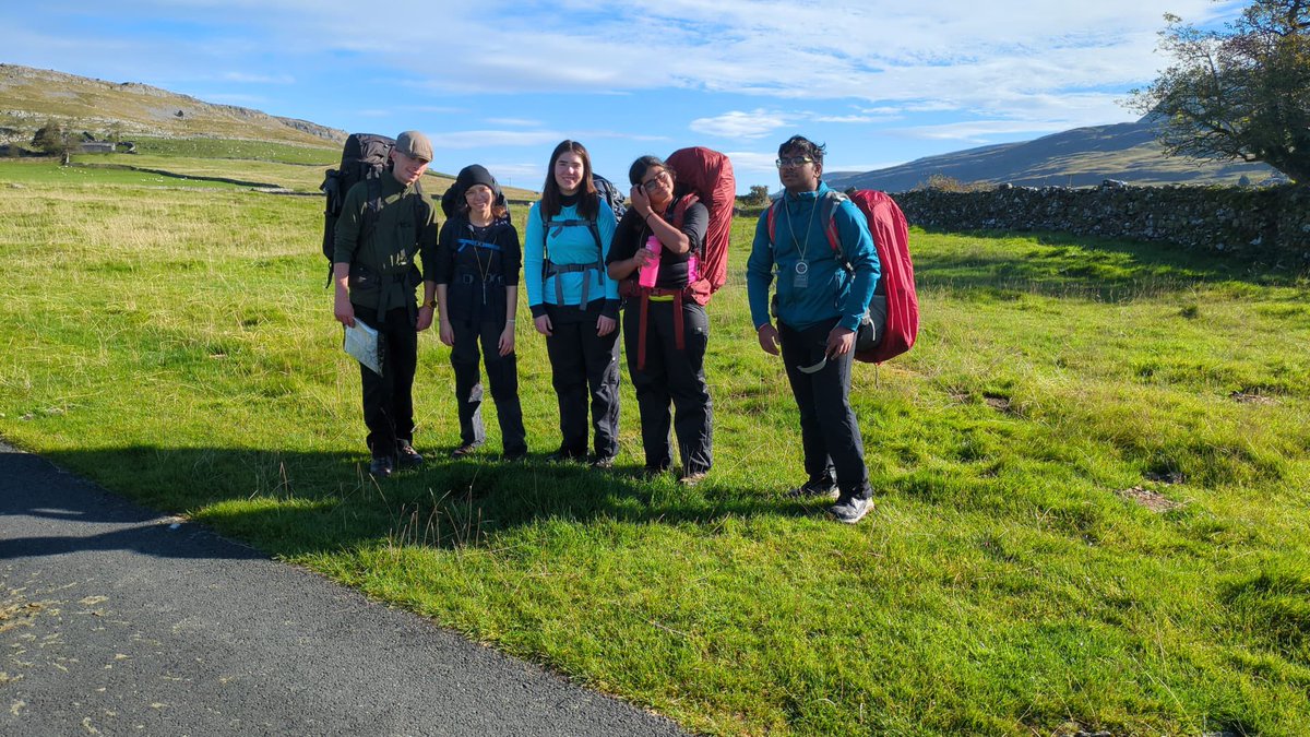 Congratulations to all our Silver and Gold teams who have completed their final expeditions this week despite very challenging wet and windy conditions - well done! 🥇🥈🥾🏕️