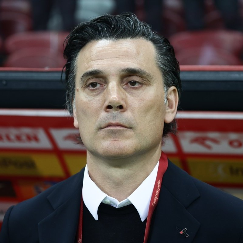 Adana Demirspor'da Eylül 2021-Haziran 2023 yılları arasında görev yapan A Milli Takım Teknik Direktörü Vincenzo Montella, 36 milyon 479 bin liralık vergi beyanıyla Adana'nın gelir vergisi rekortmeni oldu. (DHA)