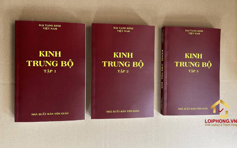 tho_loi's tweet photo. Kinh Trung Bộ - Hành trình đến với Phật giáo Nguyên Thủy
Kinh Trung Bộ là một trong năm bộ kinh quan trọng của Phật giáo Nguyên Thủy, được coi là tài liệu quan trọng trong việc nghiên cứu và thực hành giáo lý Phật giáo. 
https://t.co/TvGo0h6YSY https://t.co/tXYbV9naDd