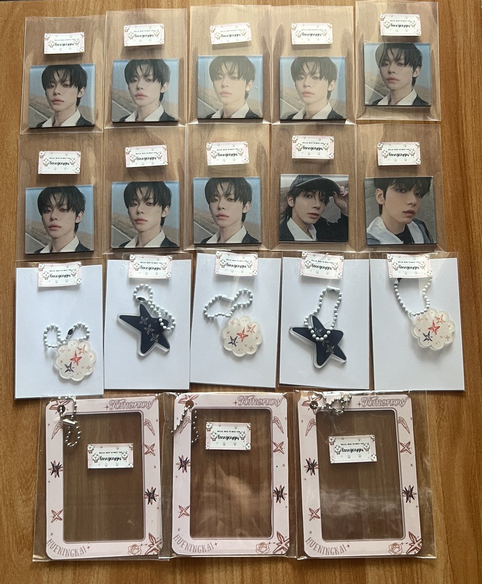 lennycegyu's tweet photo. aku juga siapin poster hmv, postcard wvj, ticket wvg, magnet wvg, acrylic keyring, sama toploader deco.
pilih salah satu yaa kalau mau, or aku kasi random🫶 https://t.co/kwCwzYL7iH