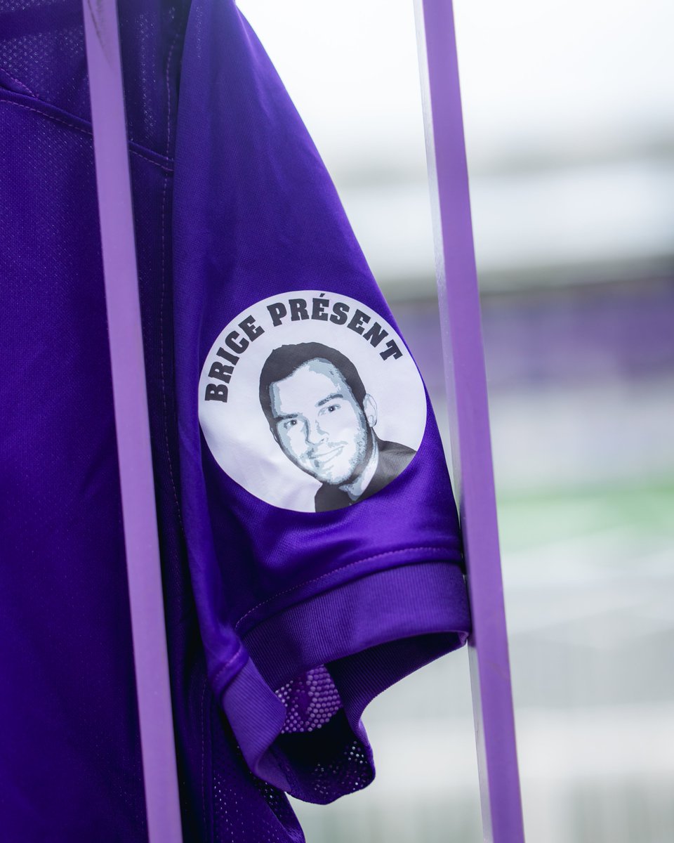 ToulouseFC's tweet photo. Aujourd'hui, nos Violets porteront un maillot en hommage à 𝑩𝒓𝒊𝒄𝒆 🕊️💜

Floqué de son prénom, et de son visage.

#TFCOL https://t.co/MZat2tvzIV