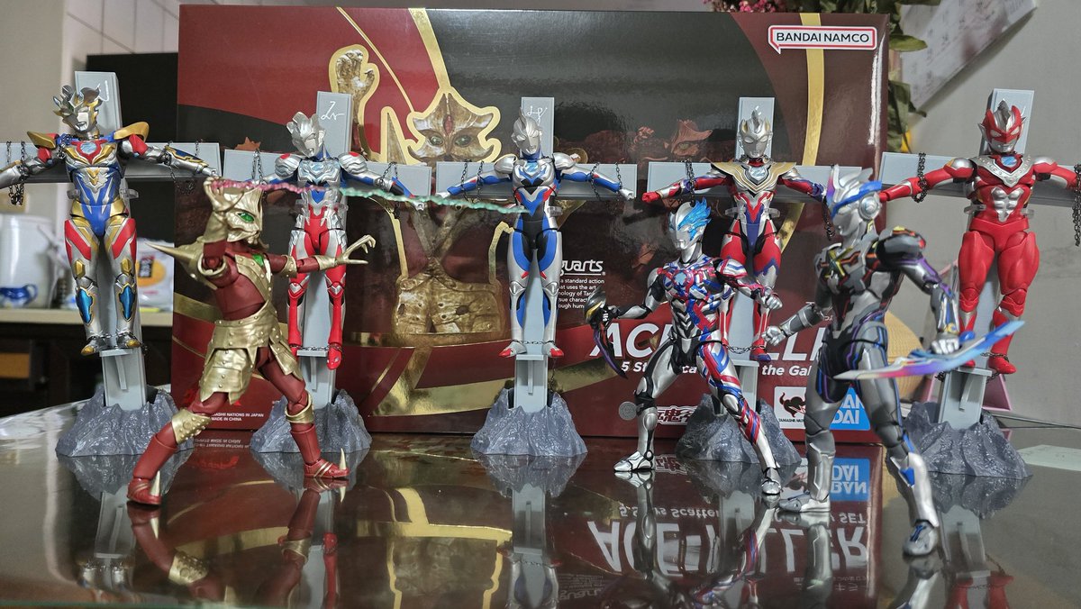 Z445PEKOROCK's tweet photo. 死刑！ウルトラマンゼット5兄弟！

#ウルトラマンゼット https://t.co/NZAxJ6AOqB