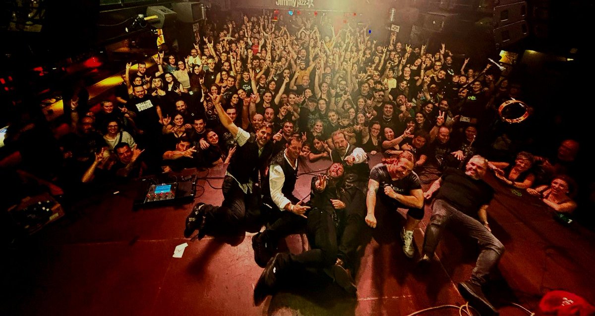 ✨Gracias VITORIA✨Fue una noche mágica . Nos vemos en LEÓN (Espacio Vías) el próximo viernes ¡Os queremos juglares!

#saurom #juglares #elpajarofantasma