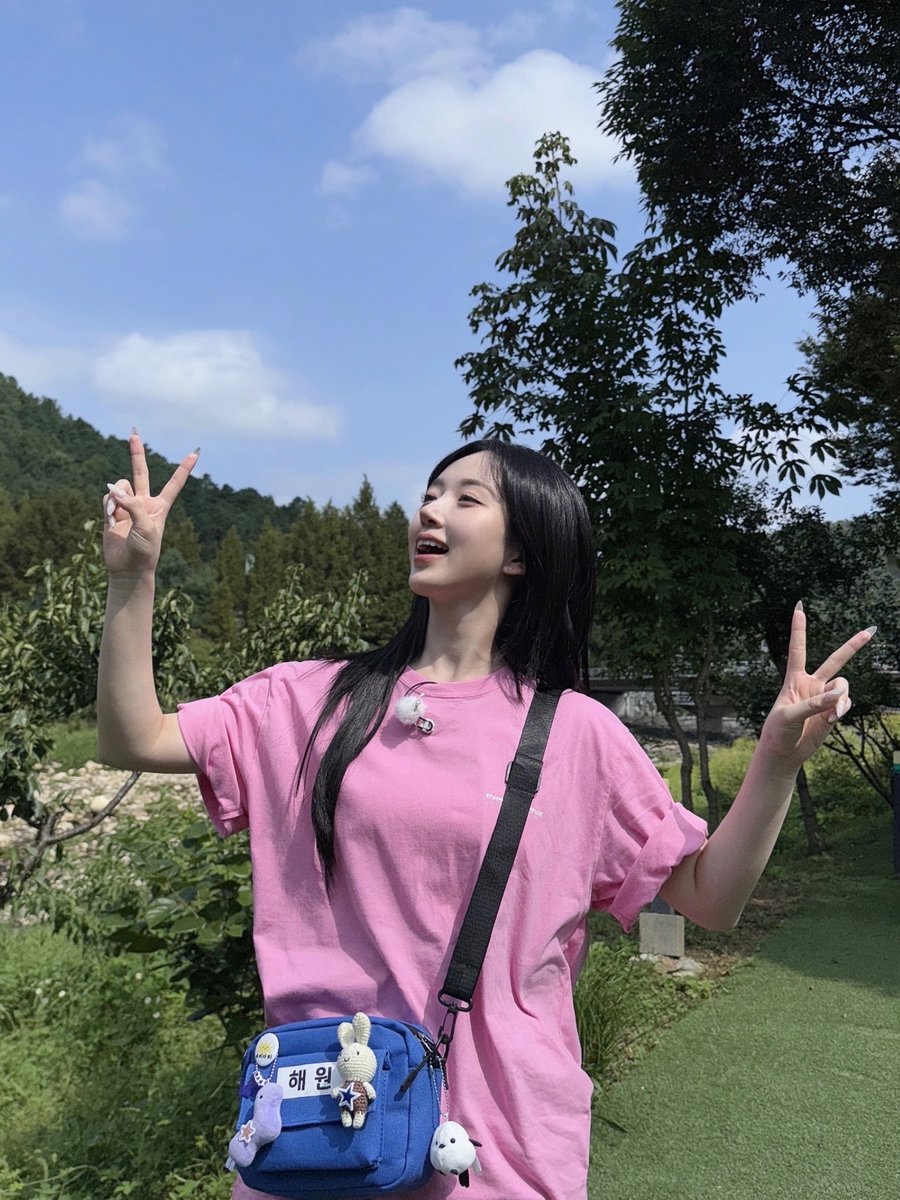 [📸] SBS #런닝맨

🍂🐻‍❄️ᡣ𐭩𓂃🍁𓈒 🌰𓂂𓏸
🏃‍♂️ naver.me/5YFxmm44

#NMIXX #엔믹스
#해원 #HAEWON