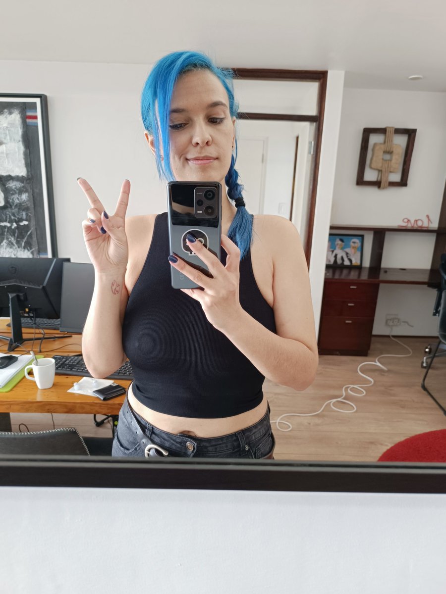 ruthy0nfire tweet media