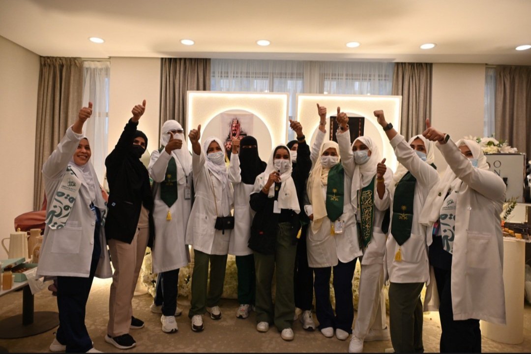 #اليوم_الوطني_السعودي_94 🇸🇦
#مستشفى_السلام_الوقفي 🏥
احتفل كادر المستشفى برعاية مدير الموارد البشرية بالحج والعمرة أ. حمزة العوفي .
وبحضور مدير مراقبة انتظام الدوام بالحج والعمرة أ. علي العارضي وعدد من المسئولين والزملاء ب #اليوم_الوطني_السعودي_94 
💚KSA💚
