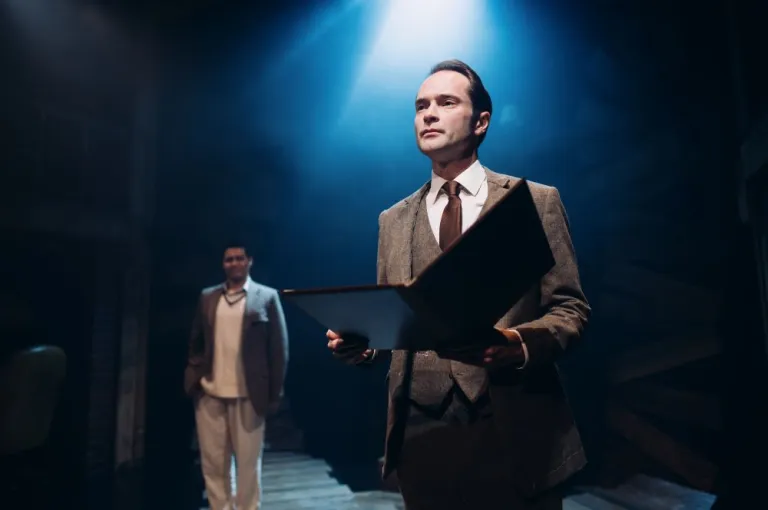 spyinthestalls's tweet photo. 🎭 Highlights of the last week 🎭

THE ICE AT THE END OF THE WORLD at the Omnibus Theatre

THE KING’S SPEECH at the Watermill Theatre

WAR HORSE at The Lowry

COLIN HOULT: COLIN at the Soho Theatre

Read these and all our #RecommendedShow reviews here:

📖 https://t.co/yLJonqk9qg https://t.co/RYI7ET1RIb
