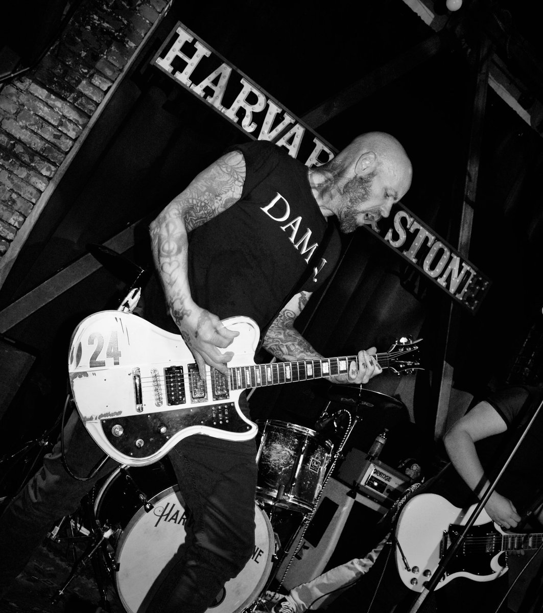 billymcdinca's tweet photo. Damn that was probably the funnest small venue double header Rock &amp; Roll show show I have seen in a while 

Thx for the tip 
@BruceRave for 

@TrapdoorSocial 
@PasadenaRecords 

&amp;

The Gordmandizers
@gilbyclarke 
@charliepaulson 

Even more pictures later after a little shut eye https://t.co/iu9N3ttJ78