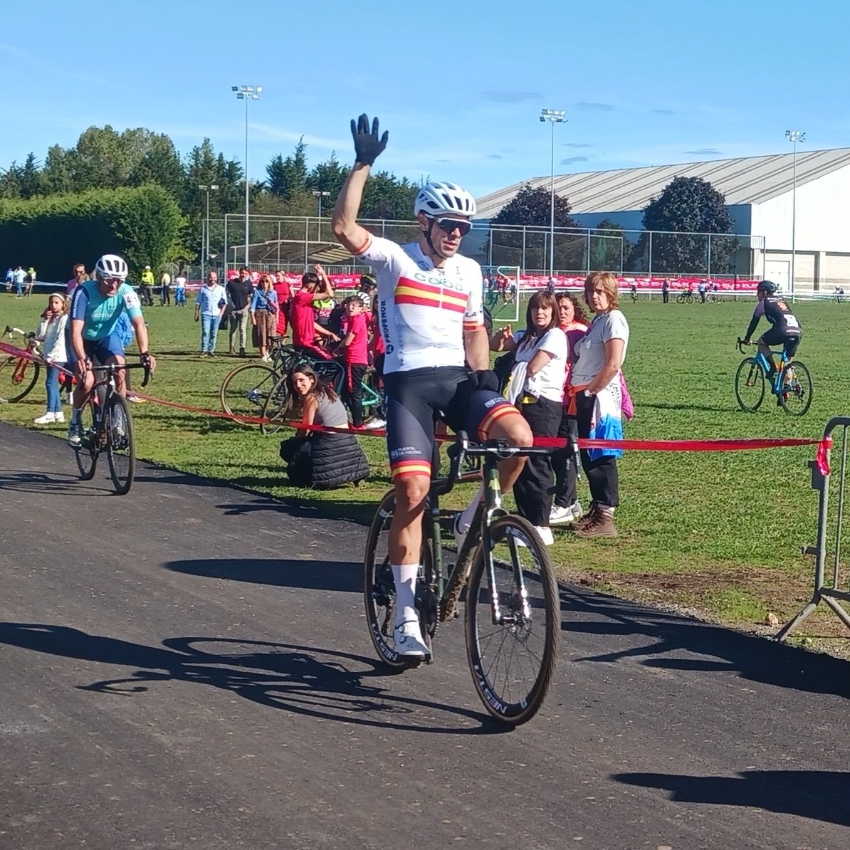 El Cántabro Isaac Suárez vencedor Master 40 #CxCorneyu #CxAsturias <a href="/fcciclismo/">FedCantabraCiclismo</a>