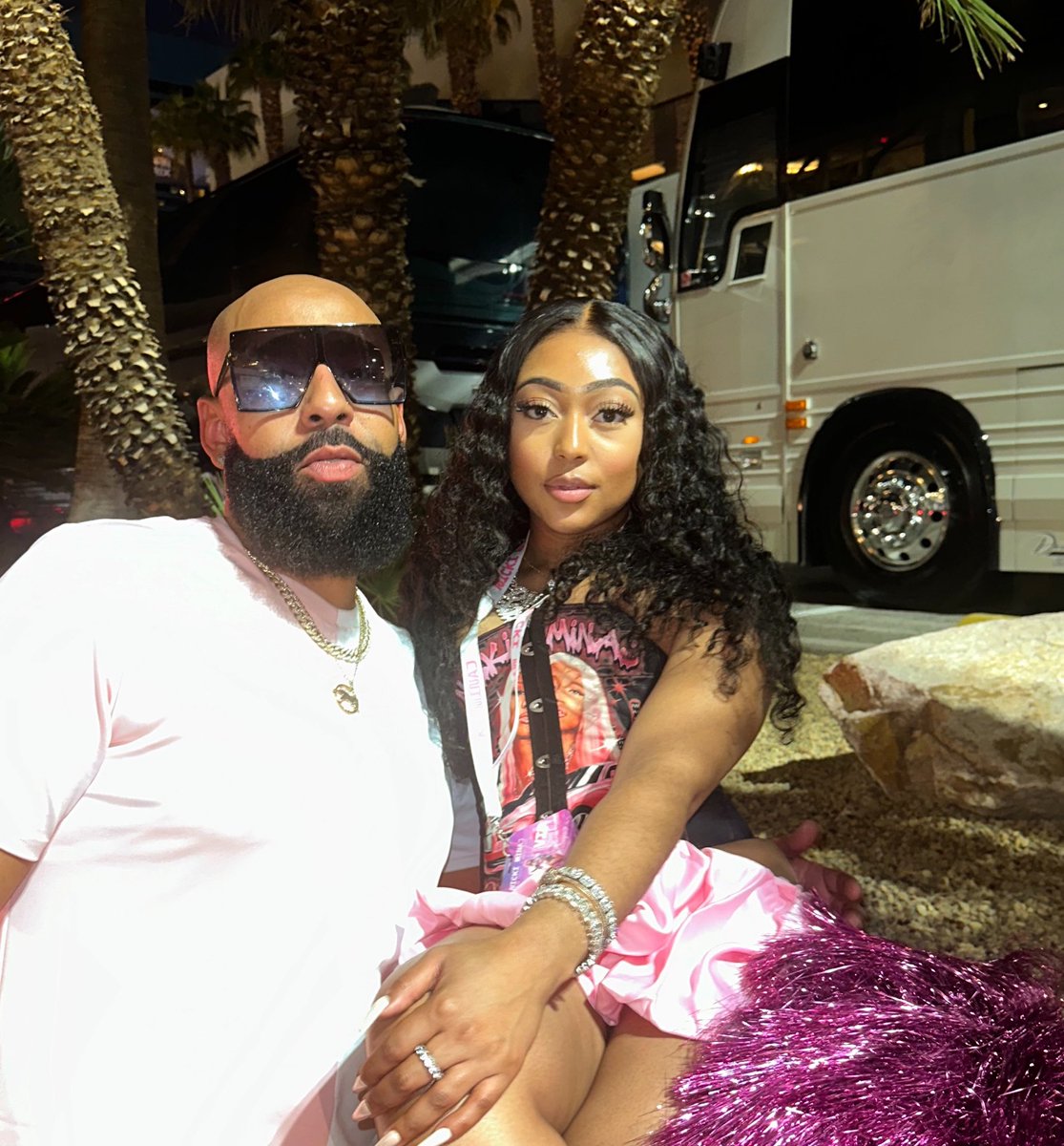 _TheRealCarlie's tweet photo. Thank you Nicki and Pedro for everything 💕 @NICKIMINAJ @celebslovenicki #SmallBacks ✨ https://t.co/7MoULXlW3m