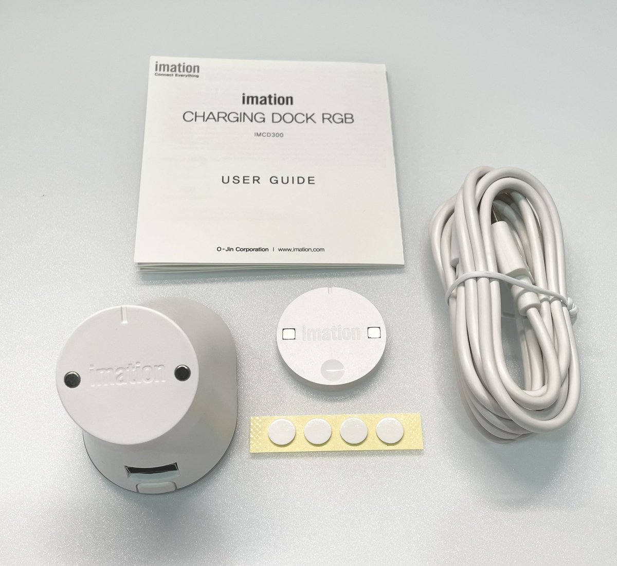 Chiinee22's tweet photo. Imationさんのワイヤレスマウス充電器TGS限定価格で何と3000円‼️
通常からかなりお安く購入👛🤍
ロジのスーパーライト2ずっと使っていたので気になってたんだけどまさか販売しているとわ!結構嬉しい🤭
充電し忘れ防止とマウスの定位置出来た🎶
#TGS2024
#Logicool
#SUPERLIGHT2