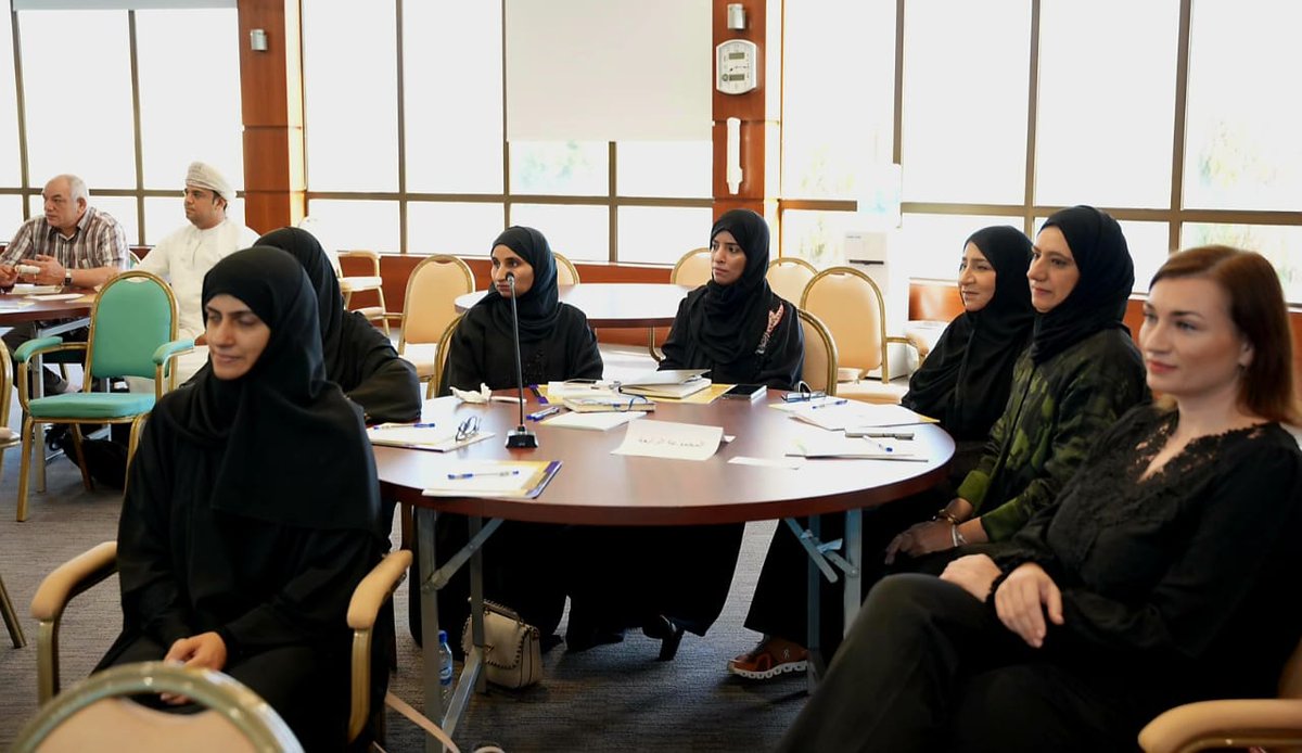 EduGovMct's tweet photo. 📸|• #تعليمية_مسقط 
نظم قسم إشراف العلوم وبدعم من شركة تالوجي الشرق الأوسط وأفريقيا وبتطوع من مستشارة الموارد البشرية و استقطاب المواهب بشركة تنمية نفط عمان 
حيث تم تنفيذ ورشة MBTI  المختصة بفهم انماط الشخصيات و انجح الطرق للتعامل معها و مع المتعلمين .
#فعاليات_تعليمية_مسقط
⁧#مدارسنا_مستقبل_واعد⁩ 
⁧#تعلم_مستدام