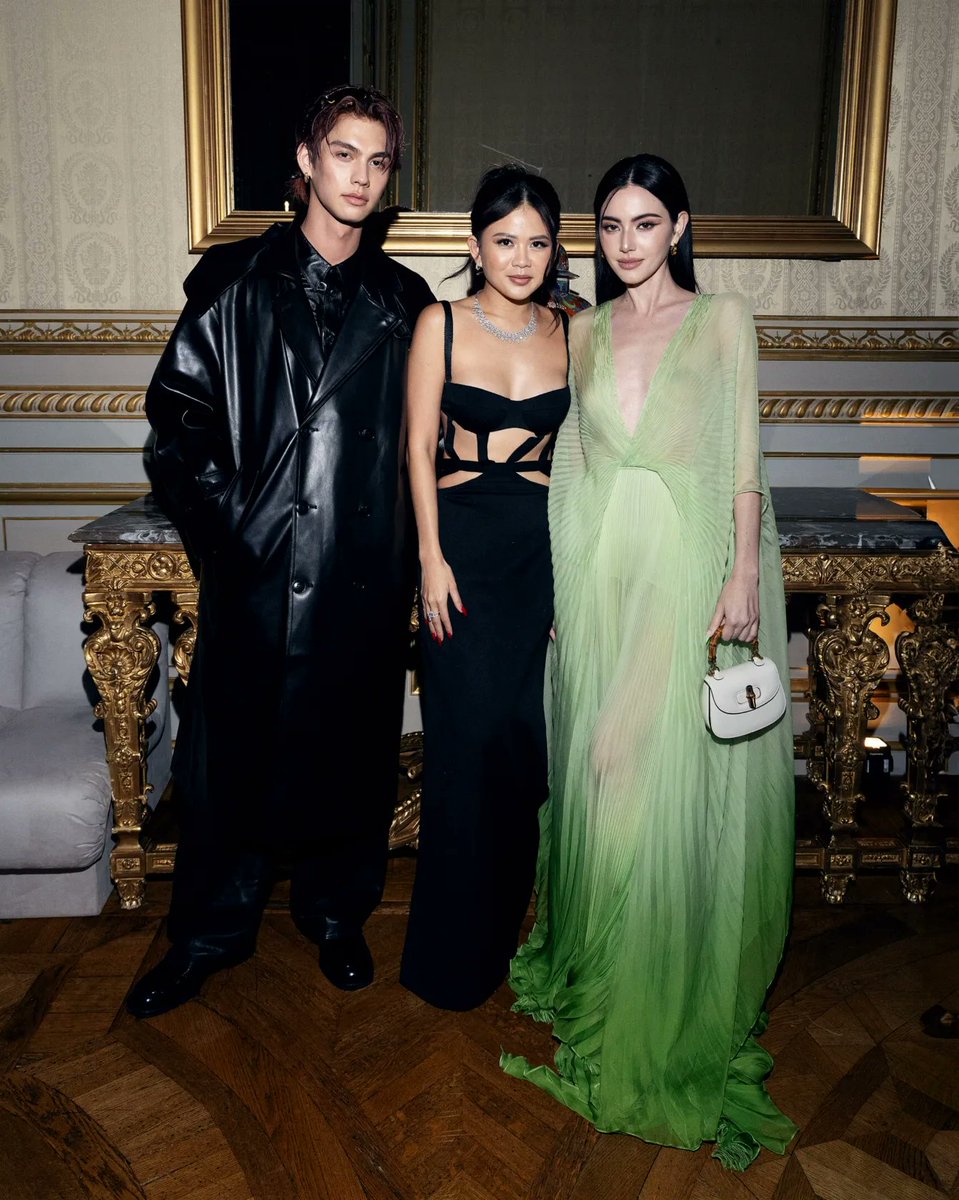 #ParisFashionWeek เก็บตกภาพบรรยากาศภายในงานกาล่า BOF 500 ประจำปี 2024 ของ 'ไบร์ท-วชิรวิชญ์' <a href="/bbrightvc/">bright</a> และ 'ใหม่-ดาวิกา' <a href="/DavikaH/">Davika Hoorne</a> สองคนดังชาวไทยที่ได้เข้าร่วมงานในฐานะของหนึ่งใน 500 ผู้ทรงอิทธิพลด้านแฟชั่นระดับโลก ที่จัดขึ้นโดย The Business of Fashion เมื่อค่ำคืนที่ผ่านมา