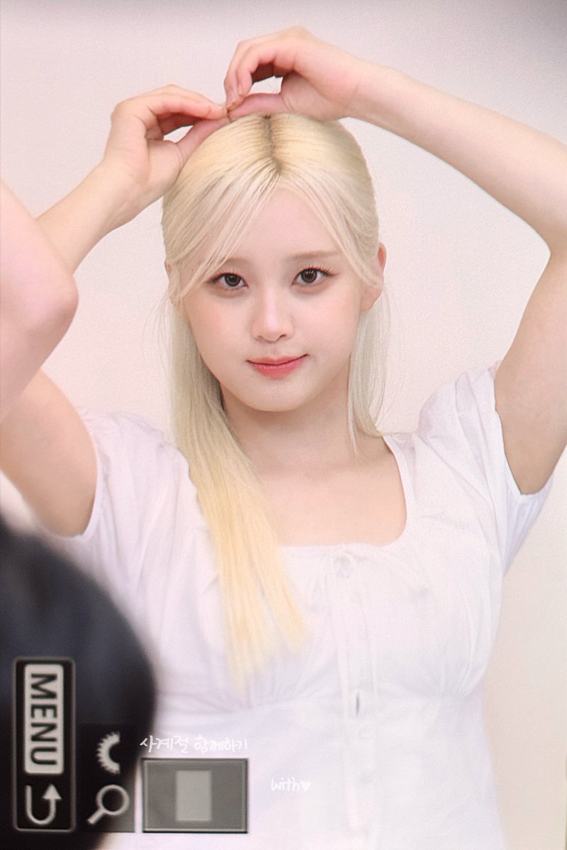 With113O's tweet photo. 240929 pre

🎀🎀

#라잇썸 #나영 #뽀송강쥐 https://t.co/s1GLrTrv1t