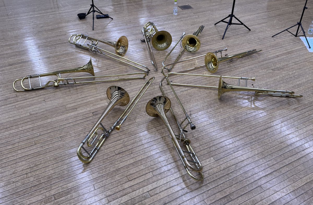 Highlands アンサンブル会　book5
無事終了しました。
最終的に9名の参加者で目一杯、アンサンブルを楽しみました。
合奏の内容は後ほどダイジェストでお届けしたいと思います。