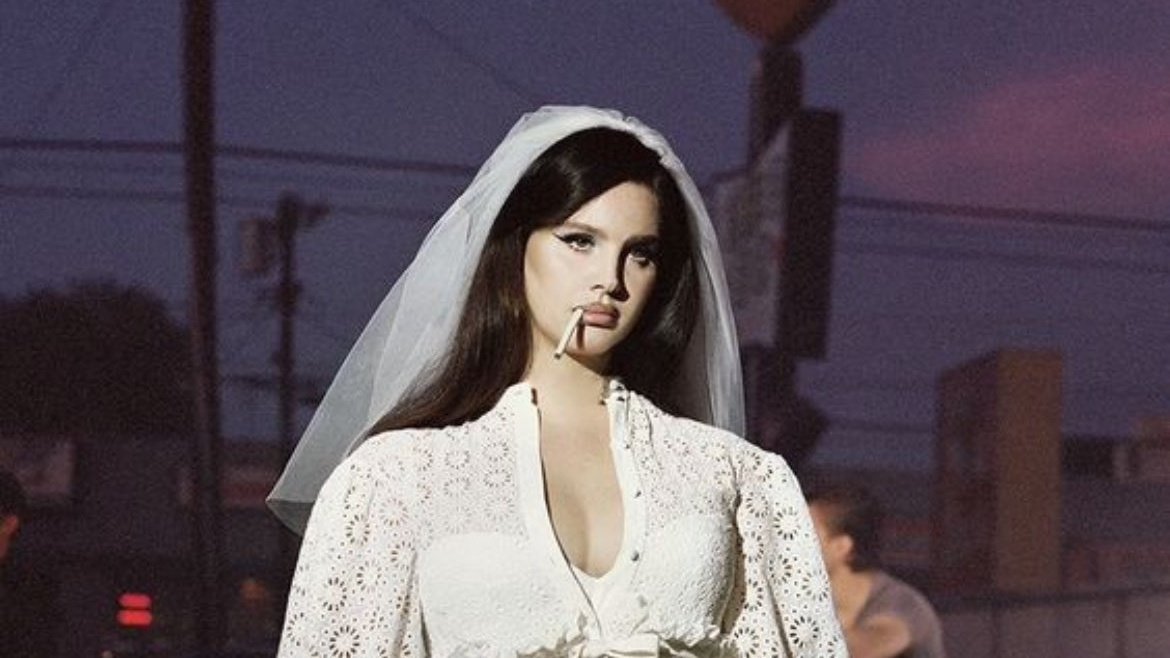 lanitas13beach's tweet photo. Bitch finally got married https://t.co/iWRi169xyf