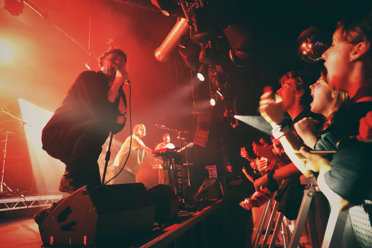 It’s SUNDAY NIGHT and there’s a SOLD OUT rock concert at THE CROSSING (B5 5SU) in BIRMINGHAM, West Midlands.

Doors 6:30
<a href="/merexband/">ME REX 🪱</a> 7:00
LC!: 8:00
Fin: 9:45

Last night of tour, we’ll be leaving it all/nothing on the stage!

Who's with us?

📸 <a href="/PhotoSonny/">Sonny Malhotra</a>