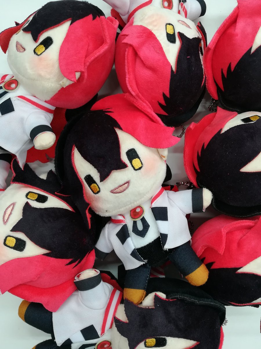 入荷情報】 悪魔執事と黒い猫 #あくねこ ぬいぐるみキーホルダー