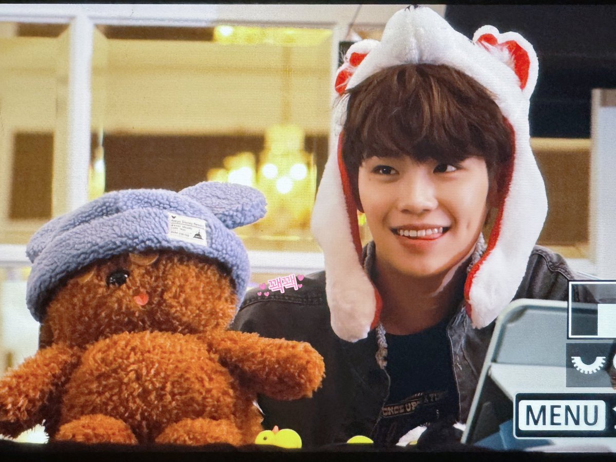 Ren ★ 토비🦈 saw zb1 & txt tweet media