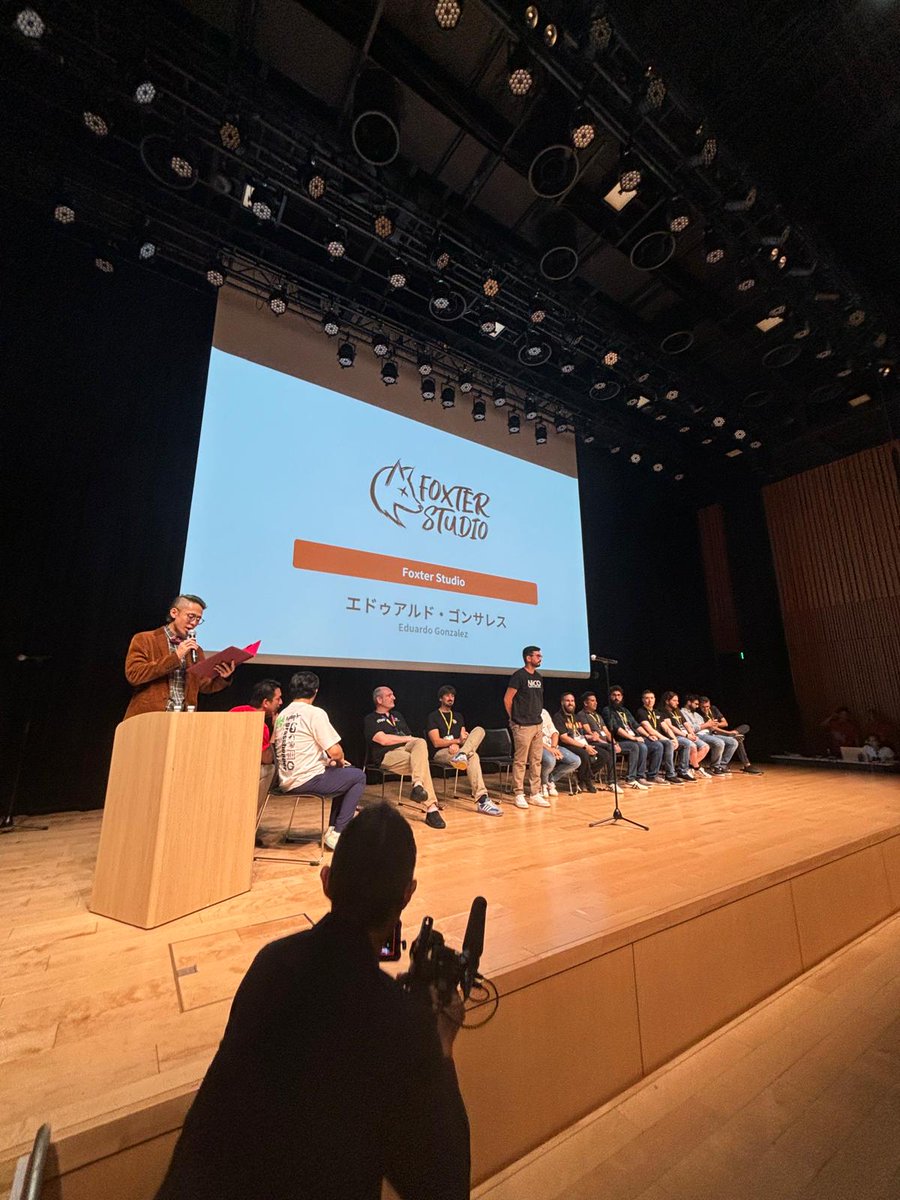 edumios's tweet photo. @AricoTheGame en Tokio Game Show. Un dragón en calma sigue siendo un dragón 🐉 https://t.co/W4O3VZW8CH
