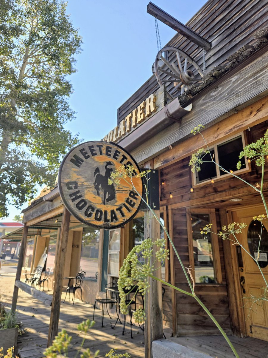 meetchoc's tweet photo. Last Call For Chocolate 

We will be open today for last call. (with a limited selection of truffles and bagged treats)
We will be closed in October for our annual break and will re-open on Saturday, November 16th.
*open today 10am until sold out* https://t.co/tPhU0hqwKe