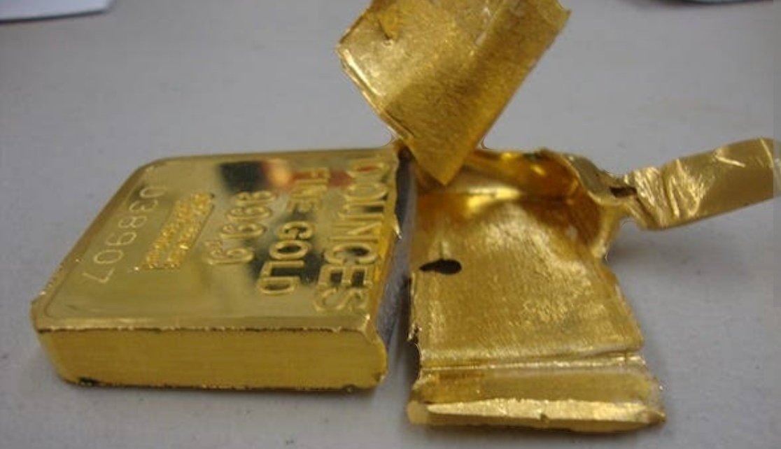 WeekendInvestng's tweet image. Tungsten filled fake Gold bars are also getting popular.

Be very careful while buying physical #gold

Buy from reputed brands and sources only even if you have to pay slightly more.  They will invoice you with bar serial number and even offer buyback