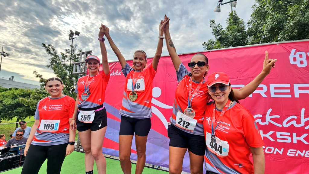 JRPalaciosChapa's tweet photo. Muchas gracias a mis amigos de #Viakable por invitarme a su Carrera ViaKable 1, 3 y 5K.
Gran organización de @trotime y ¡ Felicidades Emergizadores !
#Run
#Corre https://t.co/q8fPLAzQlF
