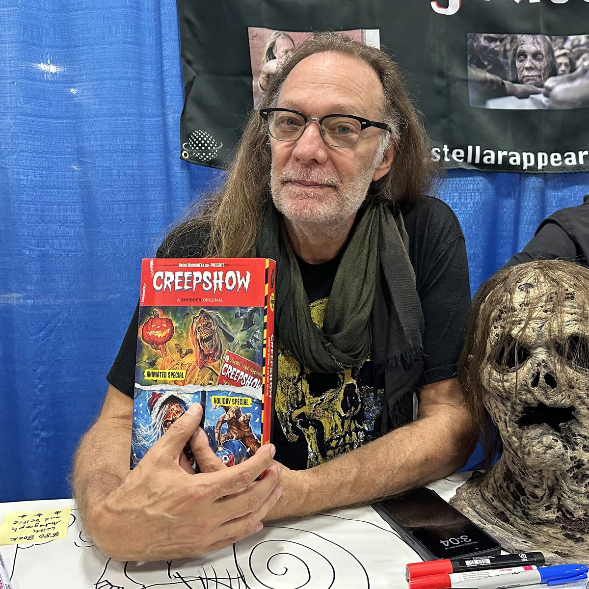 alexislegend's tweet photo. The legendary Greg Nicotero was part of the approval process for @brokehorrorfan's Creepshow VHS, and now he's the proud owner of a copy. #TerrorCon https://t.co/BzT2peBlhe