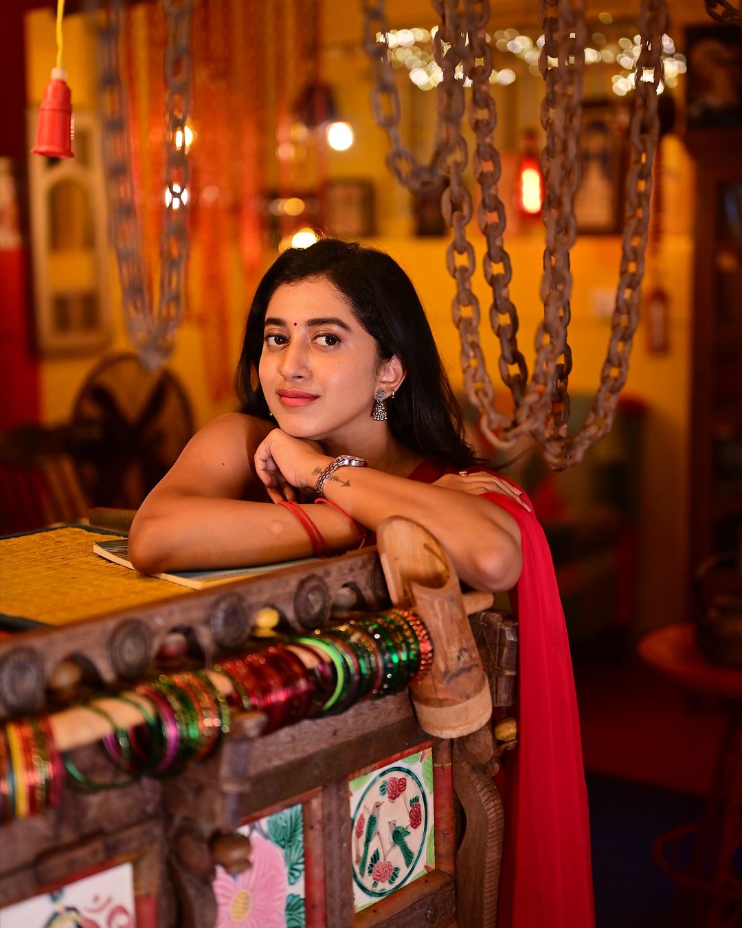 GYp2rphWIAABsMX?format=jpg&name=large