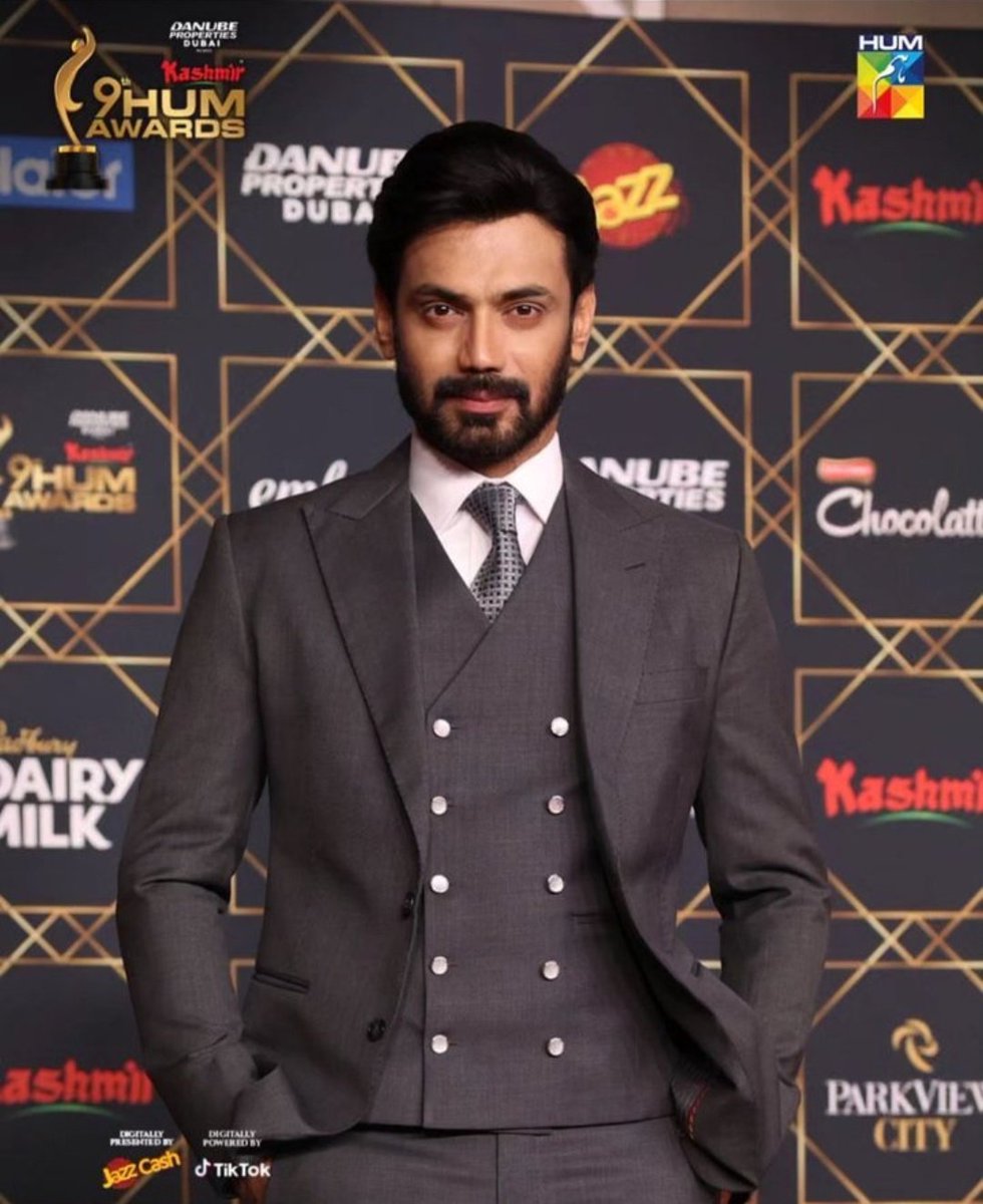 Vaish_ramm's tweet photo. In my opinion, Zahid is the one Pakistani celebrity who has the calibre, in every aspect, to completely pull off a Hollywood film. If anyone could do it, it would be him.

(P.S- Maybe this's just the perspective of a die-hard fangirl, but I truly believe it!)
#ZahidAhmed https://t.co/jAYsJcbi1l