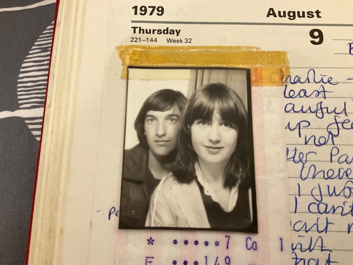 BwodOTBC's tweet image. #MessageInTheMusic 30

I found a picture of me on the day when I got this single and the lovely lad who bought it for me 😊

 Police - Can't Stand Losing You 

I called you so many times today…
I see you sent my letters back…

m.youtube.com/watch?v=nH0vjL…