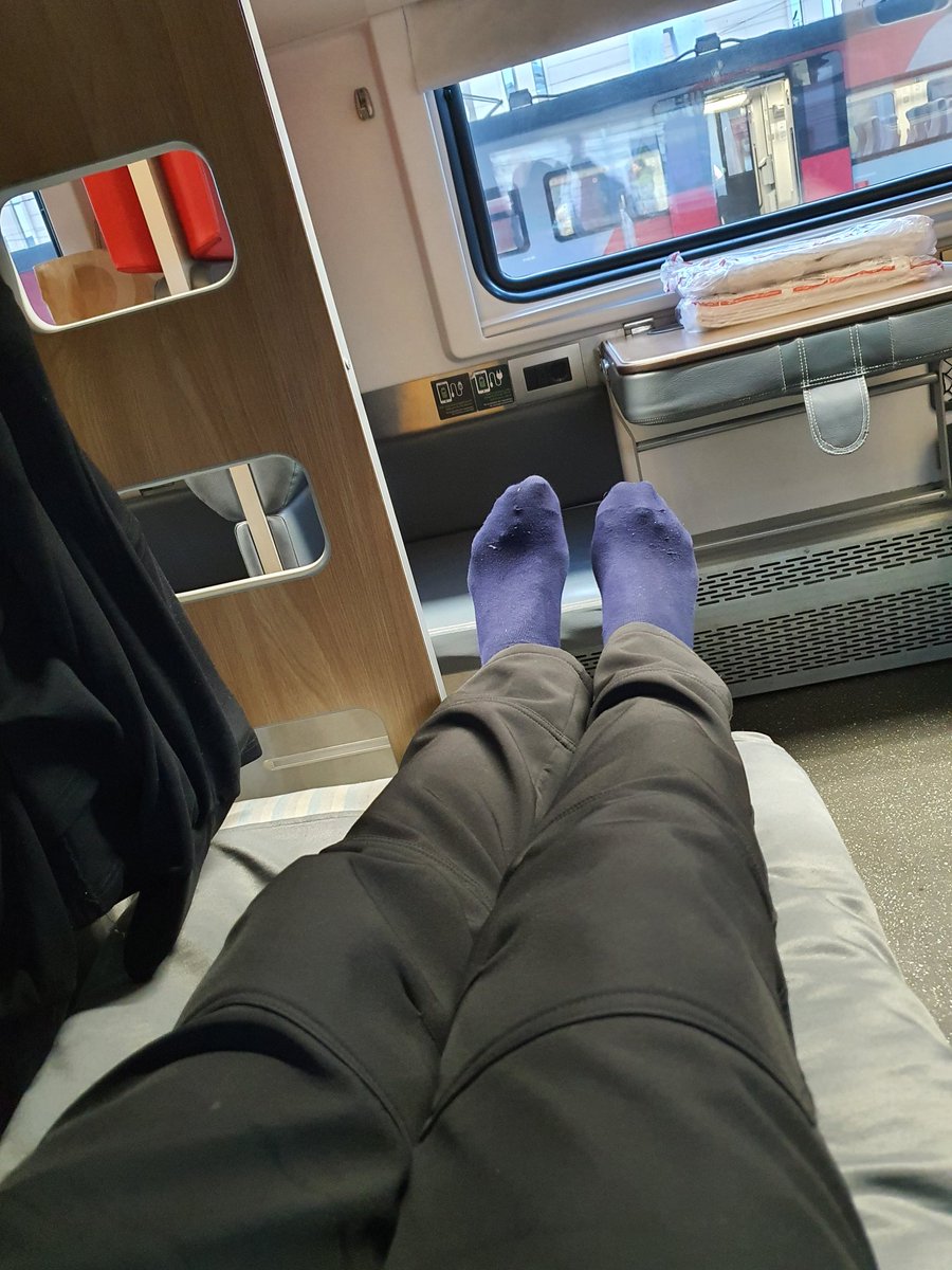 lex05170762's tweet photo. #Moscow #Russia #RR #RZD #РЖД #SPb #SaintPetersburg #trains
Узрел новый росиянский плацкарт.
Бляаааааа....
Какое же это говно сукаа🤬😤😬
Он заметно теснее, везде стало ещё меньше места, не повернуться.
Бляди китайские суки слов нету всё блять под пиздюков метровых китайских🤬😤 https://t.co/K26h960cuc