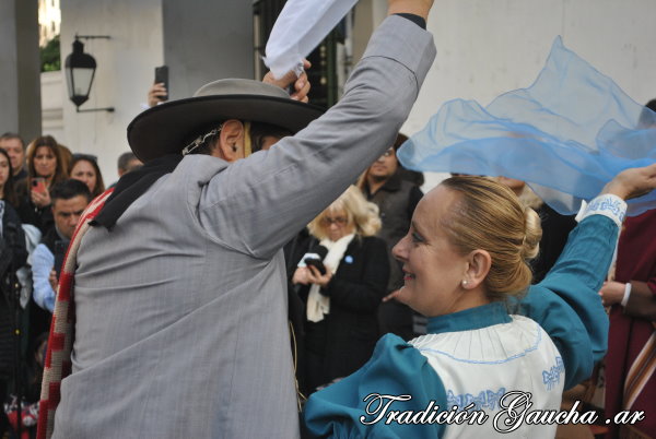 tradiciongaucha's tweet image. 29 de Septiembre Dia Nacional de la #Zamba en Homenaje al "Cuchi" Leguizamón #DiaNacionalDeLaZamba #Tradición 
TradicionGaucha.ar