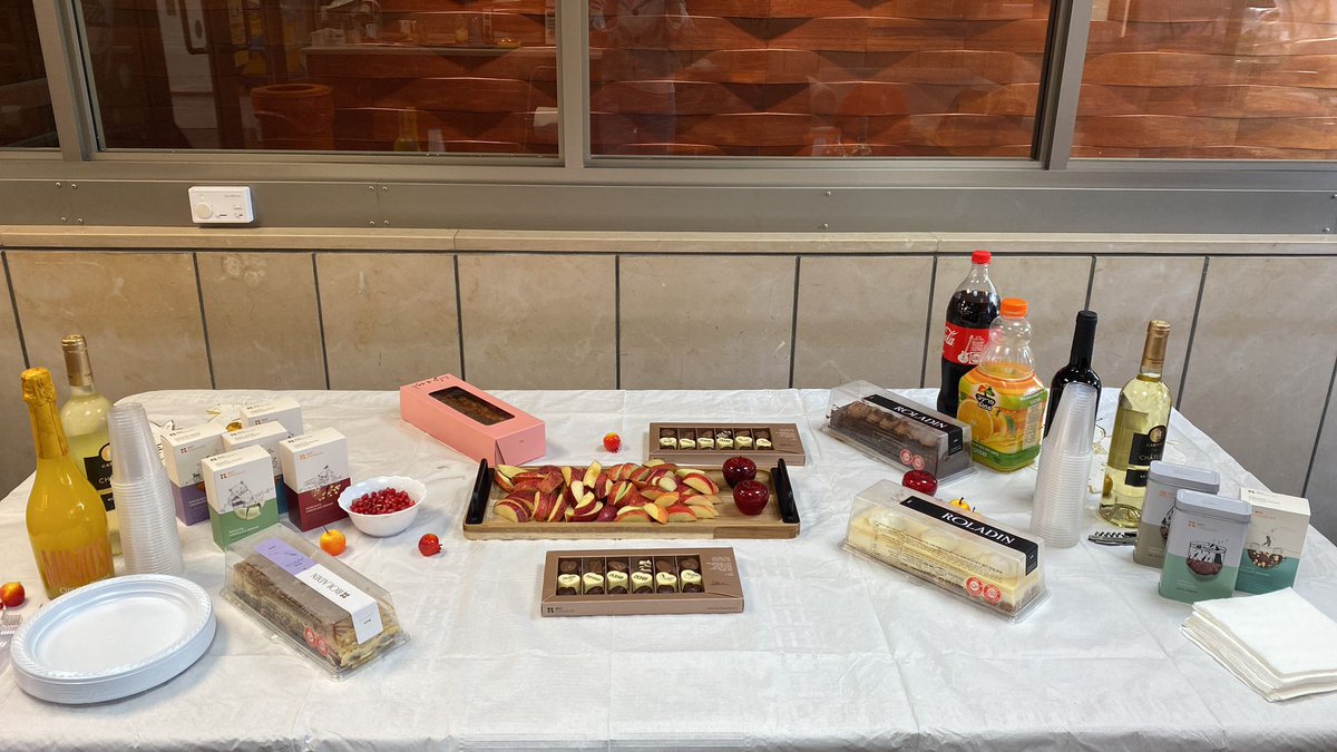 Wishing all of our <a href="/Elinav_Lab/">ElinavLab</a> <a href="/Elinav_DKFZ/">Microbiome & Cancer Elinav Lab at DKFZ</a> and friends and colleagues from around the world a happy, peaceful, and prosperous Jewish new year. Shana Tova!