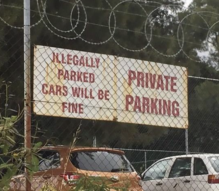 STEcopywriting's tweet photo. Good to know 😃
#TypoTime #SillySigns https://t.co/J7raFBsag3