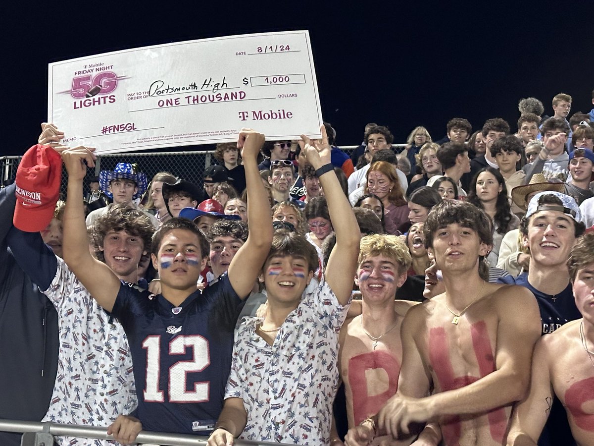 ⁦<a href="/PortsAthletics/">Portsmouth Clippers Athletics</a>⁩  What a great night for a check celebration!!
Thanks for partnering with ⁦<a href="/TMobile/">T-Mobile</a>⁩ for #FN5GL