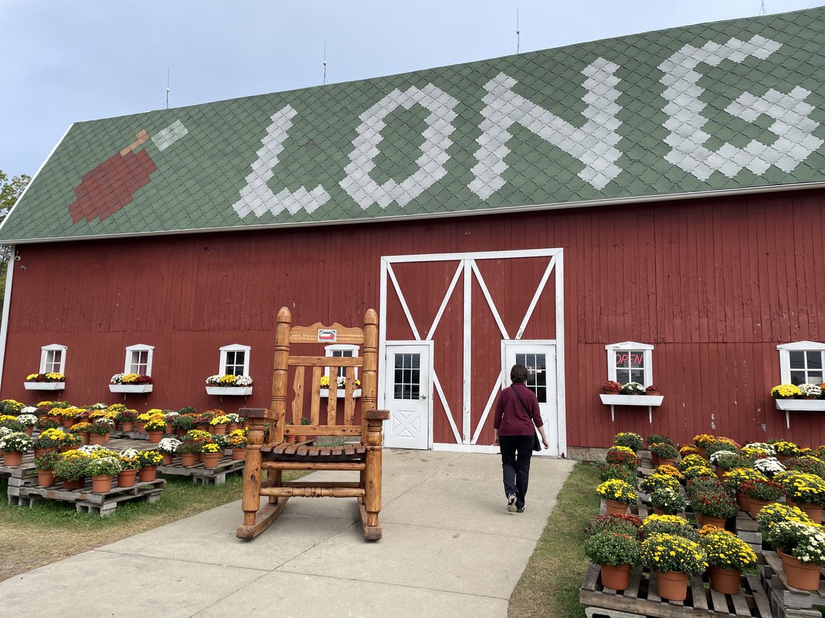 DMC_Radiology's tweet photo. Thank you to everyone who attended our Long’s Family Orchard and &amp; Cider Mill Event with hospital tour of @DMC_HuronValley! https://t.co/Xg7lfzIJ0y