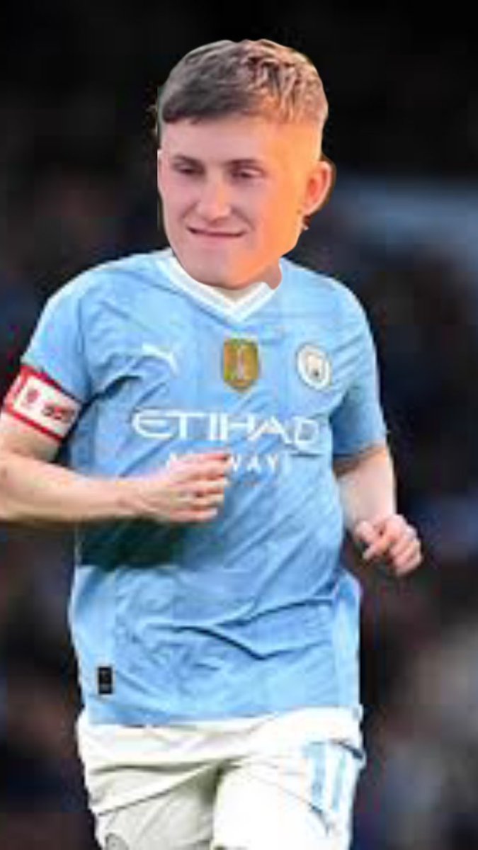 Gem agos iawn ddoe erbyn y Gelshait ond colli oedd hannas y sêr.  Ambell dewisiadau gwarthus gan y Celt y ref, sef ‘social sec’ geltaidd gan rhoid 2 pen erbyn y sêr. MOTM mynd i  Sion Gwasdadanus gyda 3 assist ar ei gem gynta. Shoutout i Lewys yr hen gapten ar sgorio 5 gol! ⚫️🟡