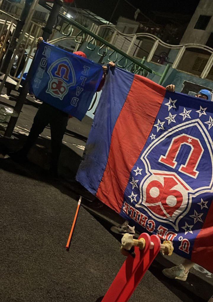 Reskates y pakeos barras Chile tweet media