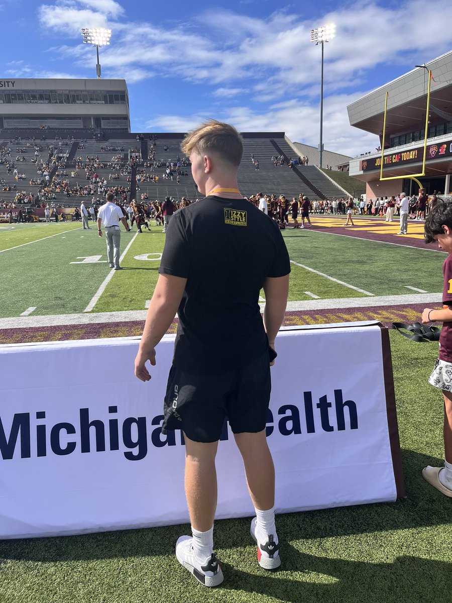 Tommy McNeil (@tmcneil57) on Twitter photo Had a great time at Central Michigan this Saturday. Just want to thank @CustanceCalvin for inviting me up there. Very cool experience. Also nice meeting and speaking with <a href="/CMUCoachCornell/">Cornell Jackson</a>
<a href="/DeepDishFB/">DEEP DISH FOOTBALL</a> <a href="/EDGYTIM/">Timothy “EDGYTIM” OHalloran</a> <a href="/CLCTigerFB/">CLC Tiger Football</a> <a href="/LemmingReport/">Tom Lemming</a> <a href="/NWHPreps/">Northwest Herald Preps - Shaw Local</a> @HSFBscout <a href="/QBCoachStanger/">Coach Stanger</a> Had a great time at Central Michigan this Saturday. Just want to thank @CustanceCalvin for inviting me up there. Very cool experience. Also nice meeting and speaking with <a href="/CMUCoachCornell/">Cornell Jackson</a>
<a href="/DeepDishFB/">DEEP DISH FOOTBALL</a> <a href="/EDGYTIM/">Timothy “EDGYTIM” OHalloran</a> <a href="/CLCTigerFB/">CLC Tiger Football</a> <a href="/LemmingReport/">Tom Lemming</a> <a href="/NWHPreps/">Northwest Herald Preps - Shaw Local</a> @HSFBscout <a href="/QBCoachStanger/">Coach Stanger</a>