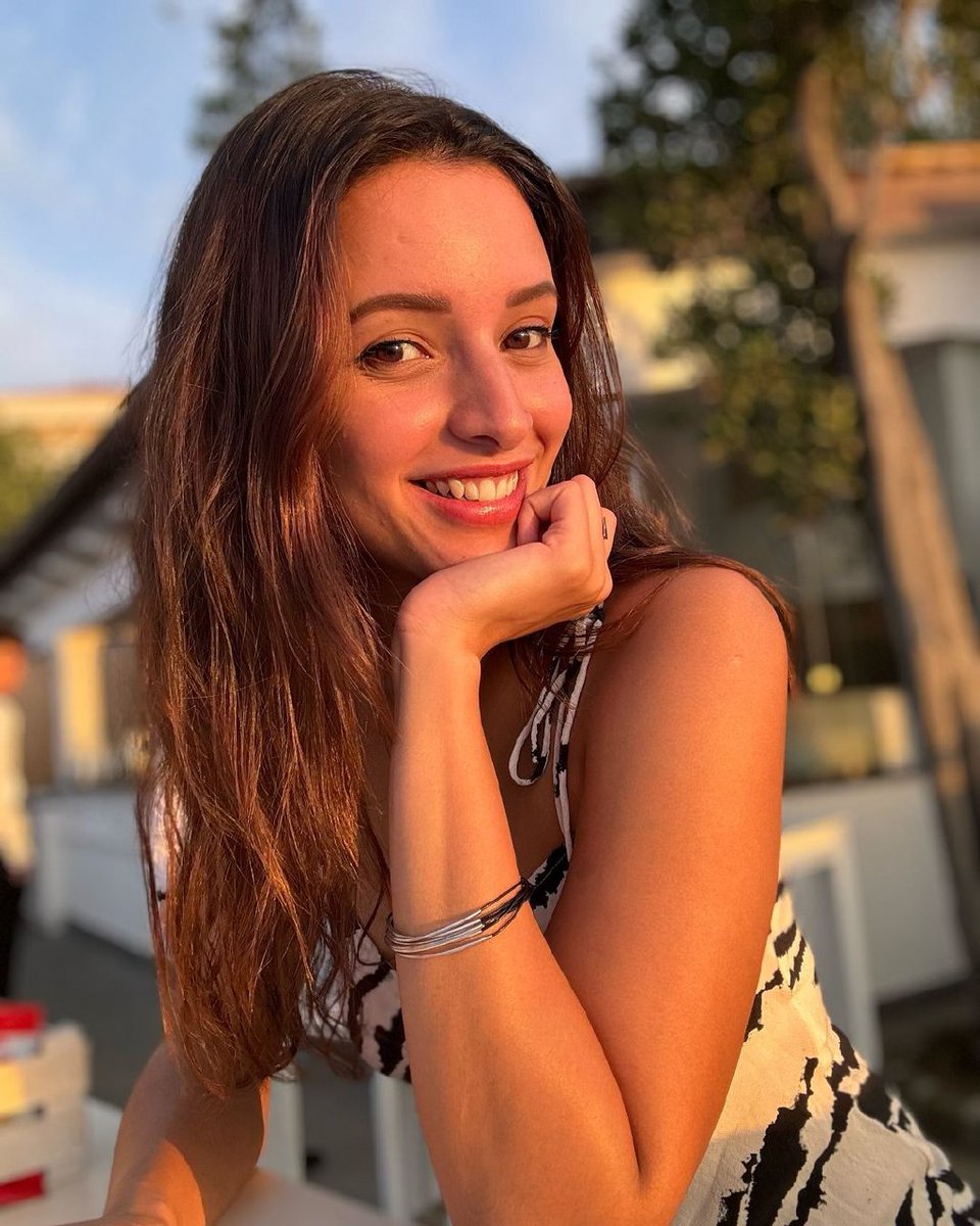 RandomKudiyan's tweet photo. #viral #ViralVideos #viralshort #viral2024 #celebrityleaks #bollywoodactresshot #bollywoodactress #bollywoodhot #Paparazzi #dishapatanihot #dishapatani https://t.co/CLMtWZVbzF