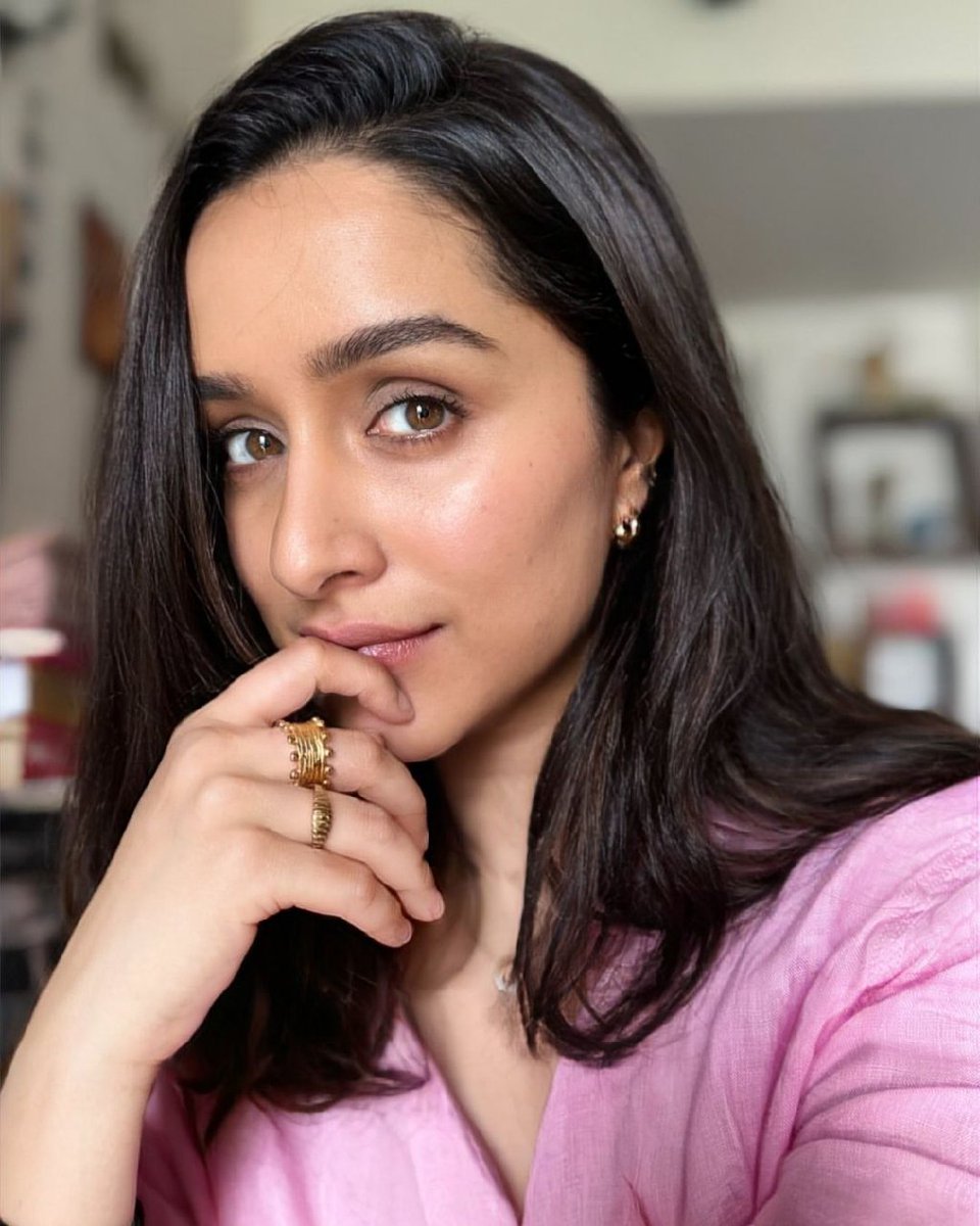 RandomKudiyan's tweet photo. #viral #ViralVideos #viralshort #viral2024 #celebrityleaks #bollywoodactresshot #bollywoodactress #bollywoodhot #Paparazzi #dishapatanihot #dishapatani https://t.co/gCZDKKtWRb