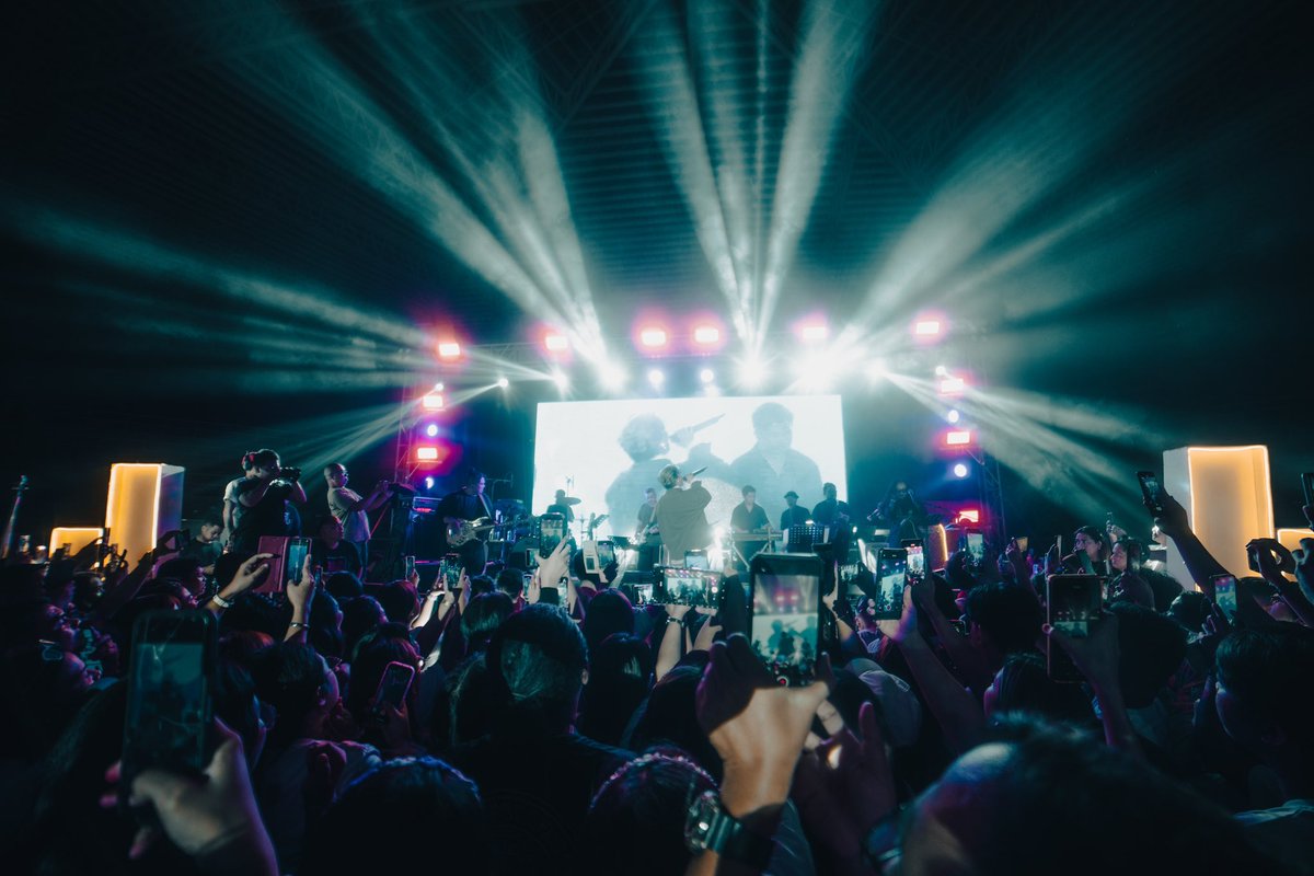cornerstone_ofc's tweet photo. Thank you for having KZ Tandingan on your very special day. 🤍 

📍Sta. Rosa Sports Complex, Sta. Rosa City, Laguna 

#KZTandingan 
#CornerstoneArtist https://t.co/pud8zoPrdG