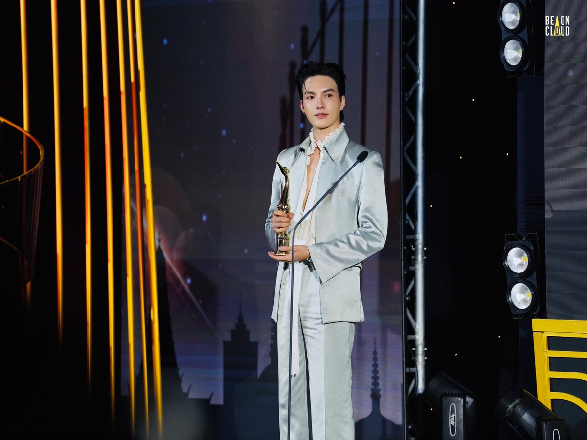 ต๋อง ผู้เชิญรางวัลกับงานประกาศรางวัลภาพยนตร์แห่งชาติ "สุพรรณหงส์ ครั้งที่ 32" ✨

#สุพรรณหงส์ครั้งที่32xแมนสรวง
#สุพรรณหงส์ครั้งที่32