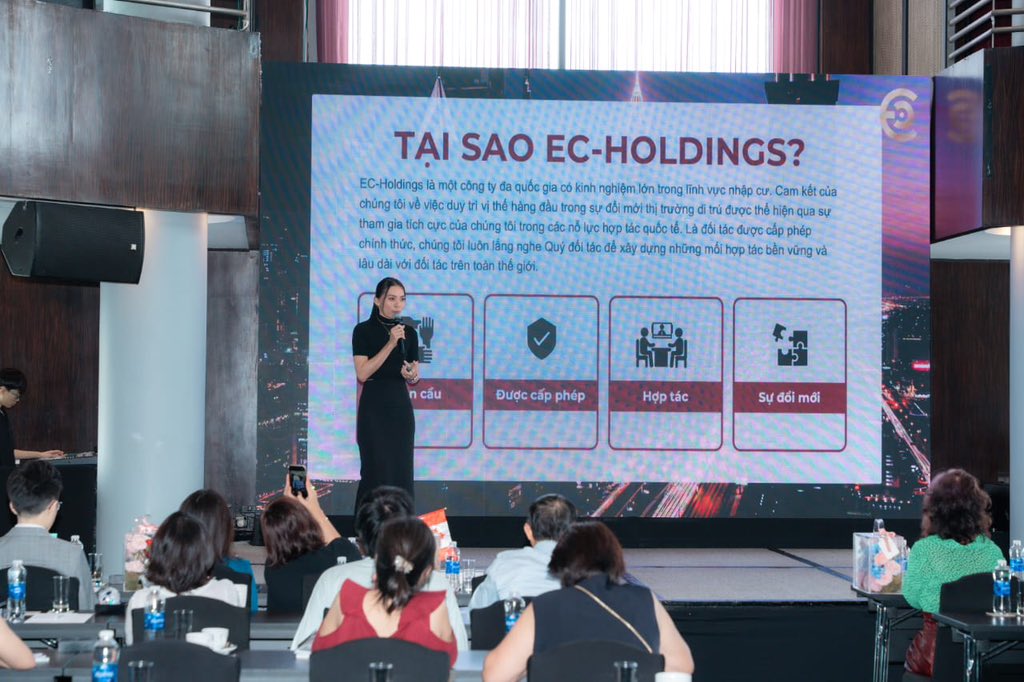 ec_holdings's tweet photo. Our Vietnam country manager @irisdiemmy takes part in the #globalmigration event organized by @iCanfieldvn, in Hanoi which brings together industry experts, provides valuable opportunities to share experiences and discuss the latest trends in #RCBI. https://t.co/JDKCmdJSnz